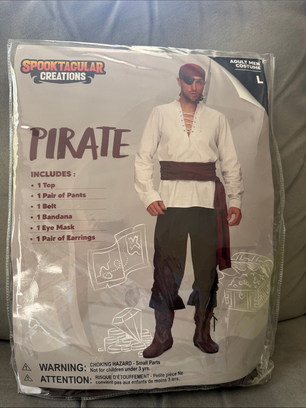 Perfect for Halloween! Men’s Pirate Costume